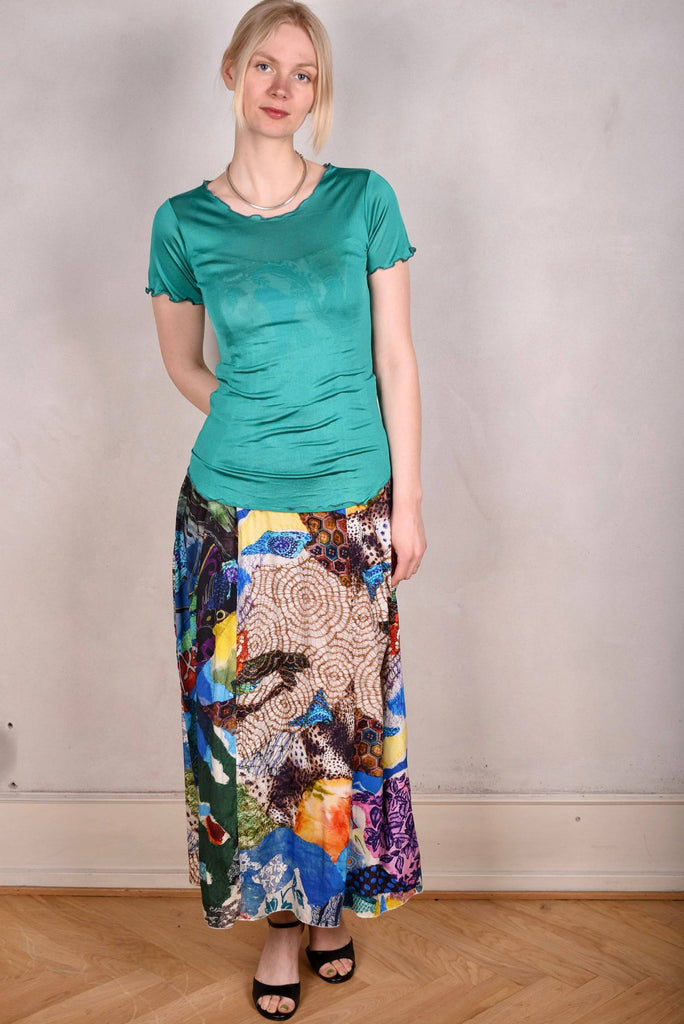 Jer-tee. Short sleeve T-shirt in 100% silk jersey. Green-Pet - Tone Barker Silk