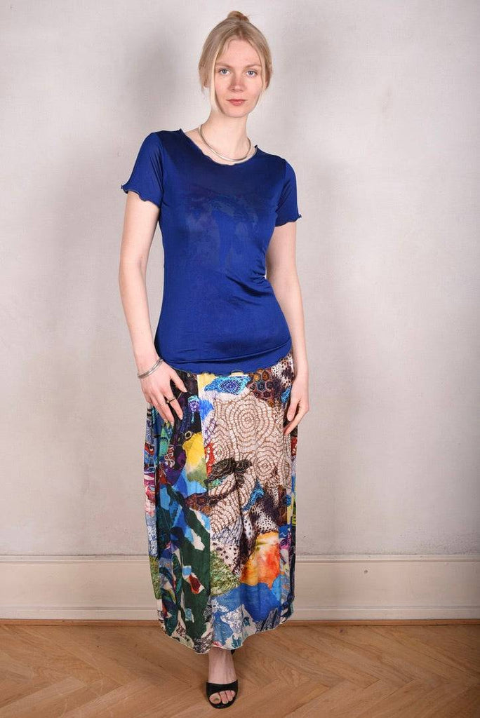 Jer-tee. Short sleeve T-shirt in 100% silk jersey. True-Blue - Tone Barker Silk