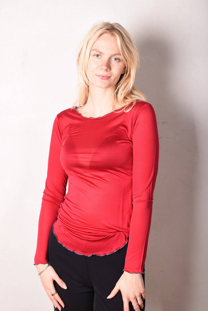 Jersette. Long sleeve blouse in 100% silk jersey. Red - Tone Barker Silk
