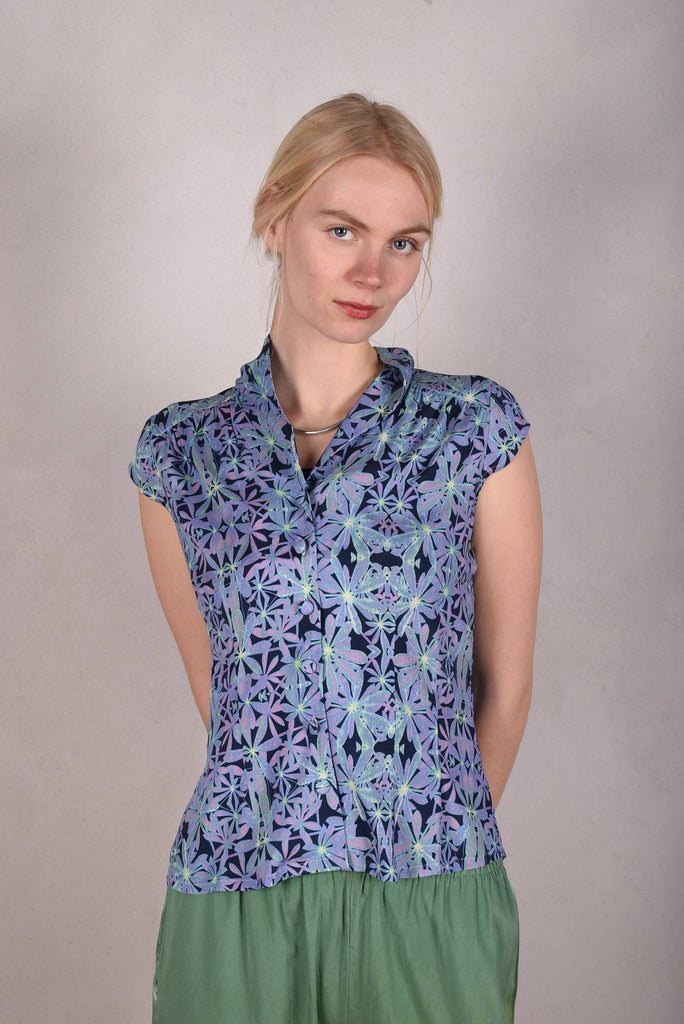 Sif. Short sleeve stretch silk blouse "Aquafleur" - Tone Barker Silk