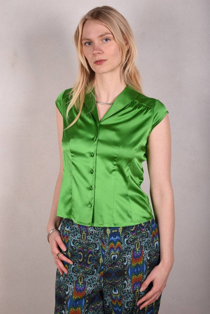 Sif. Short sleeve stretch silk blouse "Emerald" - Tone Barker Silk