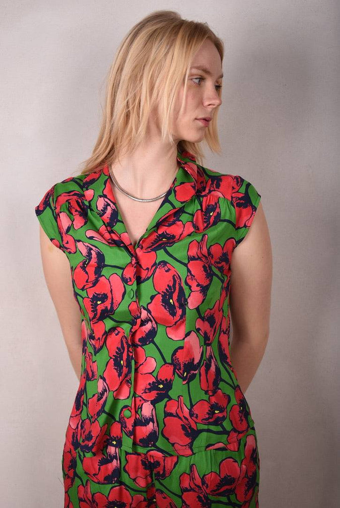 Sif. Short sleeve stretch silk blouse "Grass Poppy" - Tone Barker Silk
