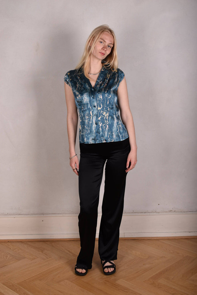 Sif. Short sleeve stretch silk blouse "Marblelite" - Tone Barker Silk