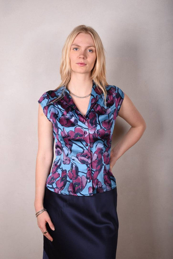 Sif. Short sleeve stretch silk blouse "Shady Poppy" - Tone Barker Silk
