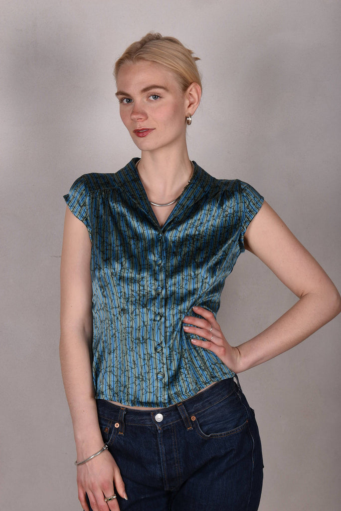 Sif. Stretch silk blouse w. shirt sleeves "Green-stripe" - Tone Barker Silk