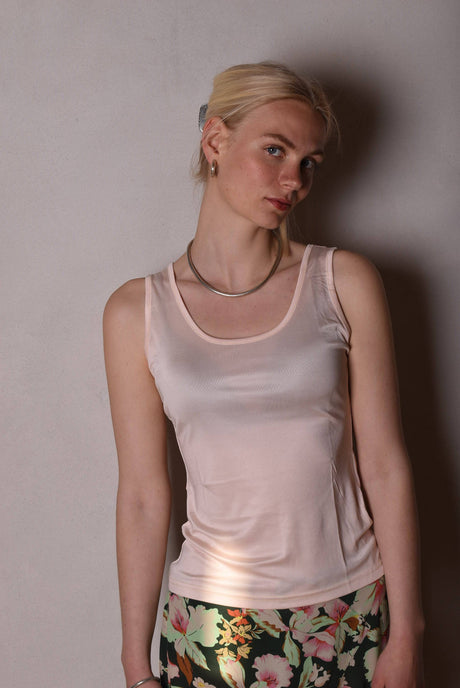 Tankie. Sleeveless top in 100% silk jersey. Col.: "Rose-pink" - Tone Barker Silk