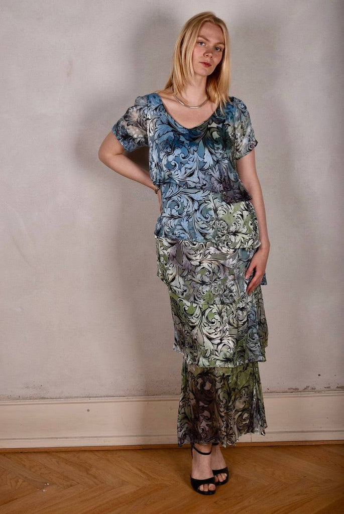 Ann-Frida, The "magic" dress in layers, with 4/5 sleeves "Dip-dyed on Cream" - Tone Barker Silk