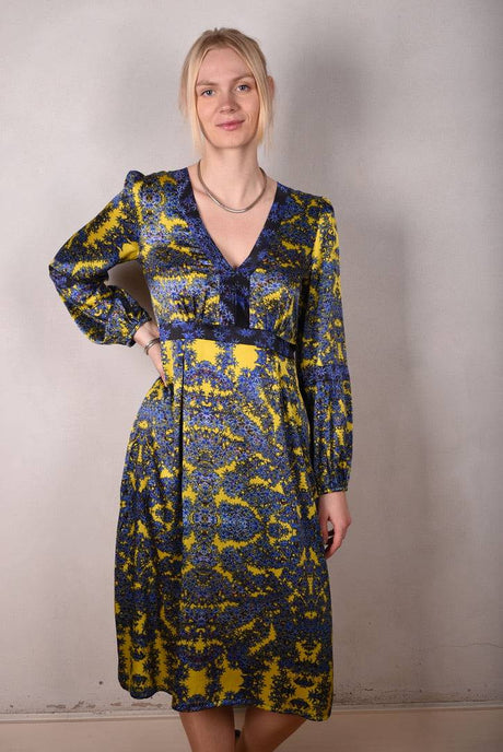 Calila, Kaftan-dress in stretch silk satin 95%silk/5%elastane. "Sand Reef/Coral Reef" - Tone Barker Silk