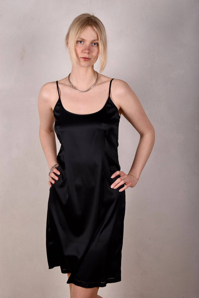 Florianne, "Slip"-dress in Stretch Silk Satin w. 5% elastane "Black" - Tone Barker Silk