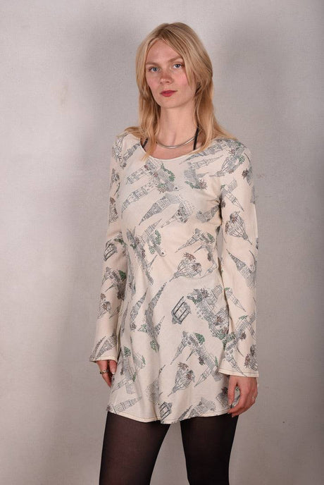 Gilla. Short dress in Noil Silk/rayon mix: 60%Silk 40/viscose "N-towers" - Tone Barker Silk