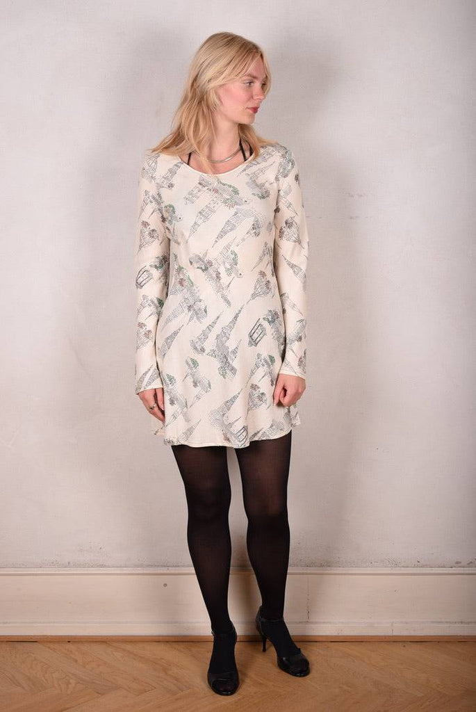 Gilla. Short dress in Noil Silk/rayon mix: 60%Silk 40/viscose "N-towers" - Tone Barker Silk