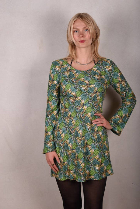 Gilla. Short dress in Noil Silk/rayon mix: 60%Silk 40/viscose "Nowlie" - Tone Barker Silk