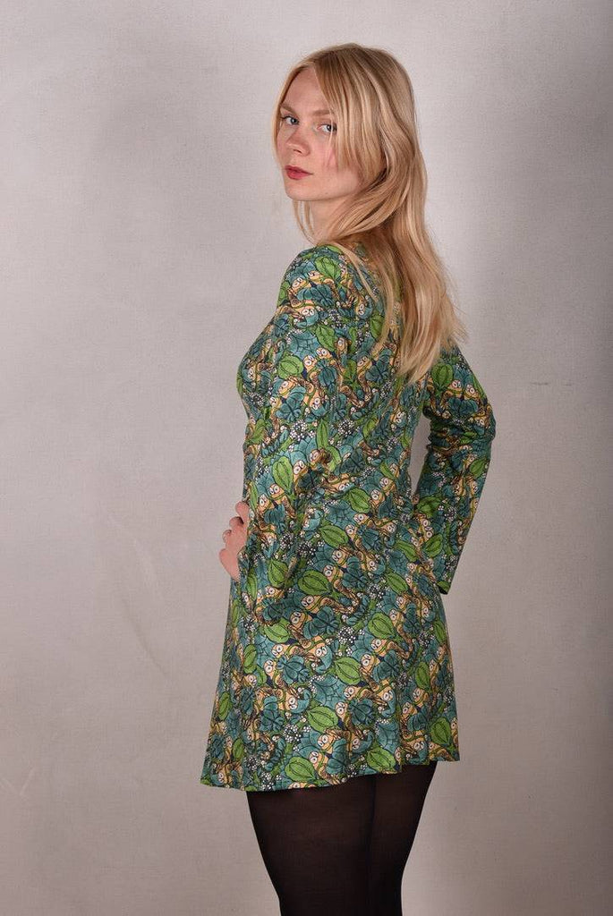 Gilla. Short dress in Noil Silk/rayon mix: 60%Silk 40/viscose "Nowlie" - Tone Barker Silk