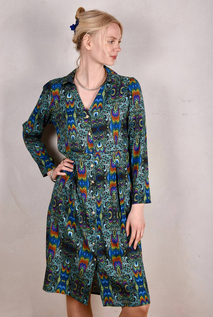 Hen-stretch, Stretch silk satin shirt-dress w. pockets. "Fraktalia" - Tone Barker Silk
