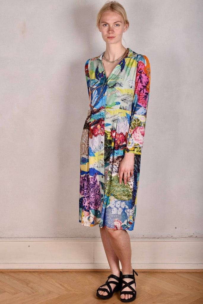 Hen-stretch, Stretch silk satin shirt-dress w. pockets. "Giadams" - Tone Barker Silk