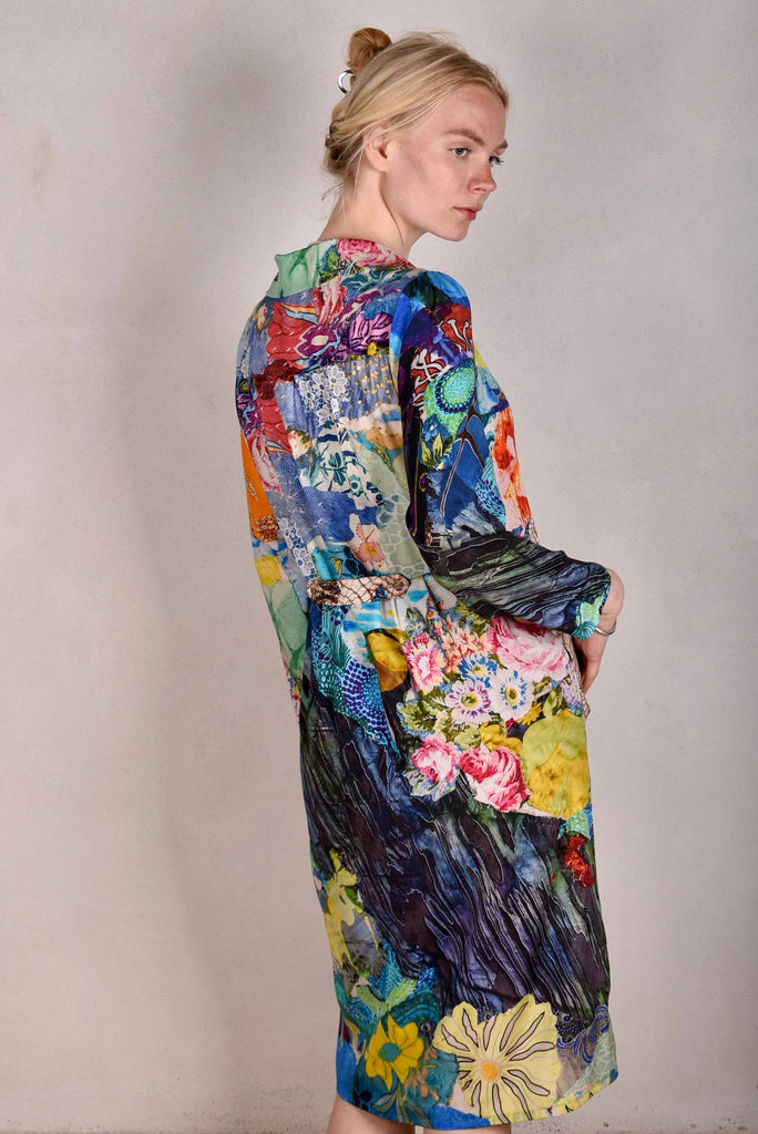 Hen-stretch, Stretch silk satin shirt-dress w. pockets. "Giadams" - Tone Barker Silk