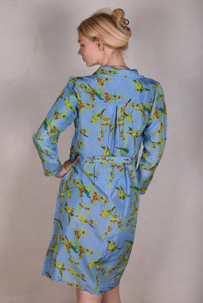 Hennie. Shirt-dress in 100% Habotai silk. Long sleeves "Blue-bird" - Tone Barker Silk