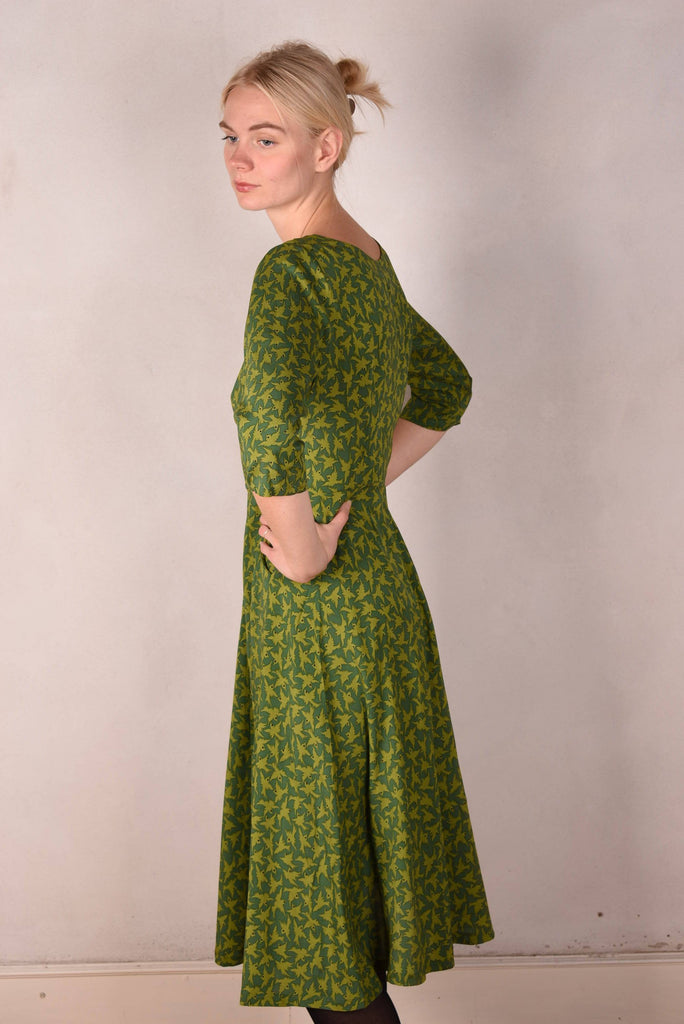 Jane. Stretch Silk midi-length dress with pockets (2Greenbirds) - Tone Barker Silk