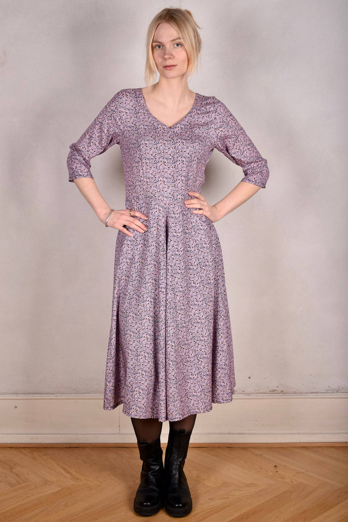 Jane. Stretch Silk midi-length dress with pockets (Beany) - Tone Barker Silk