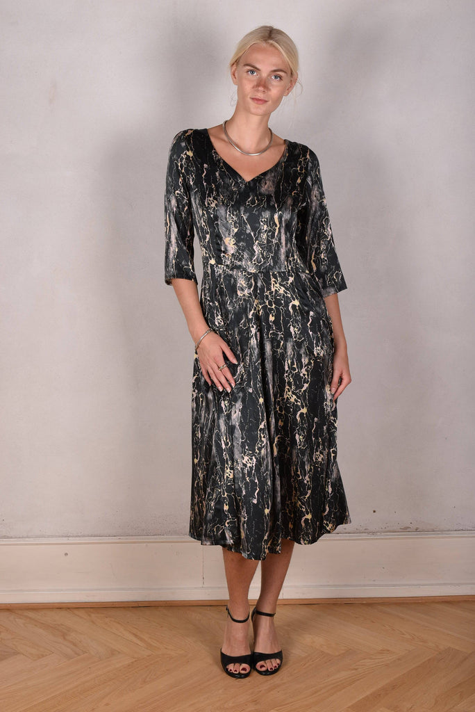 Jane. Stretch Silk midi-length dress with pockets (Marble) - Tone Barker Silk