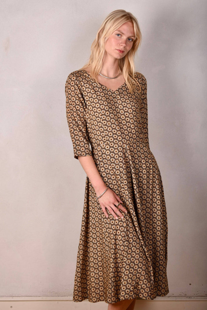 Jane. Stretch Silk midi-length dress with pockets (Ogard) - Tone Barker Silk