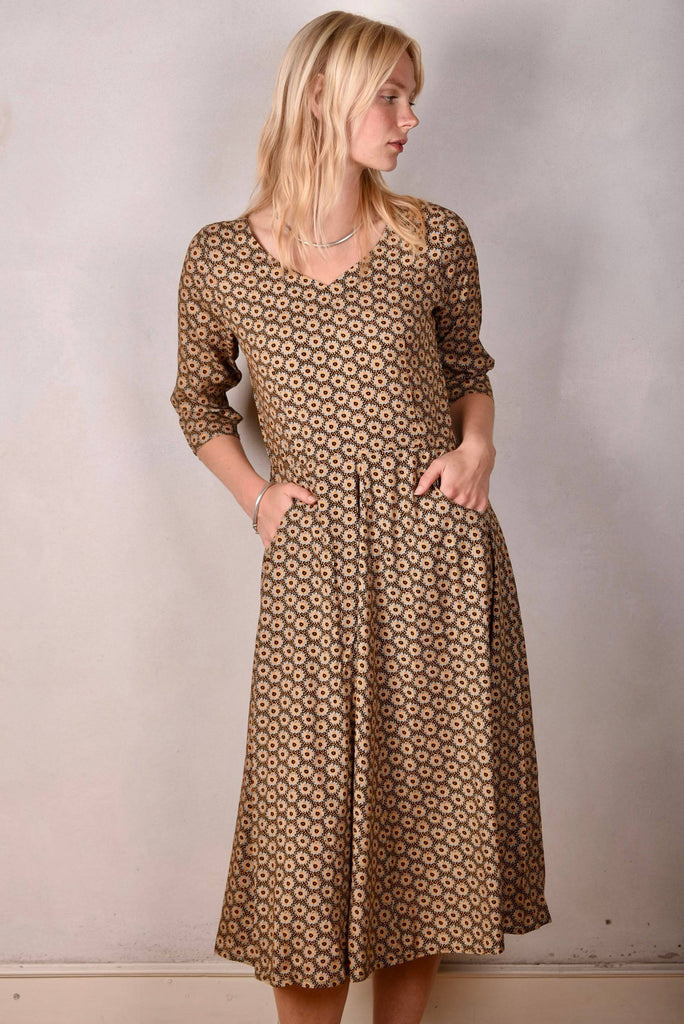 Jane. Stretch Silk midi-length dress with pockets (Ogard) - Tone Barker Silk