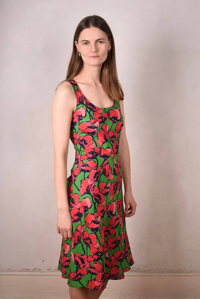 Lil-Gil, Sleeveless dress in stretch silk crepe satin "Grass Poppies" (matte silk) - Tone Barker Silk