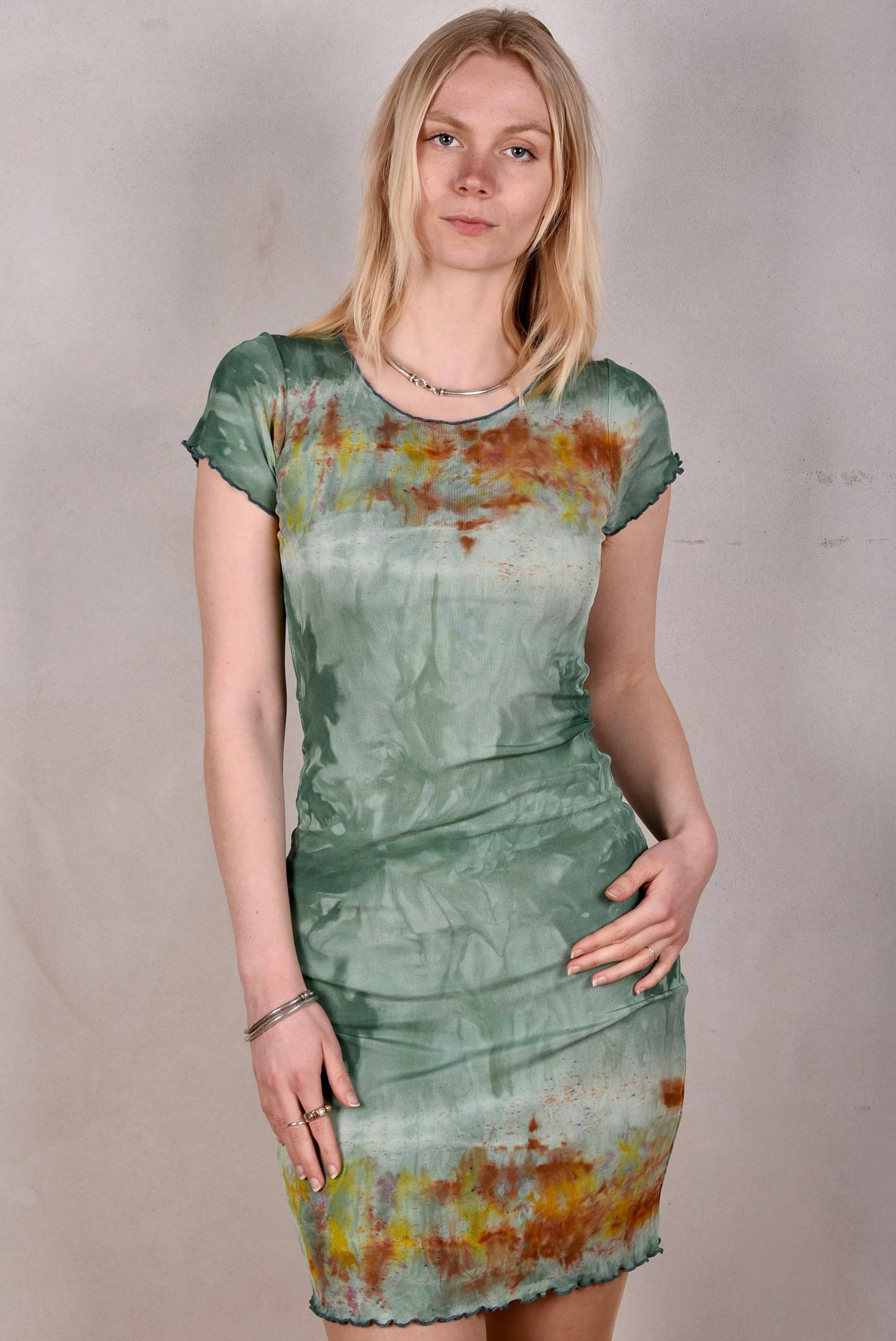 Nunite Short sleeve dress in 100% silk jersey. Tie & Dye – Tone Barker Silk