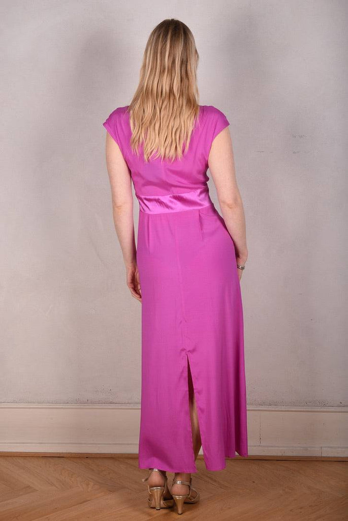 Magnifique. Maxi dress in Silk Stretch Satin, 95% silk, 5% elastan, "Hi-Pink" - Tone Barker Silk
