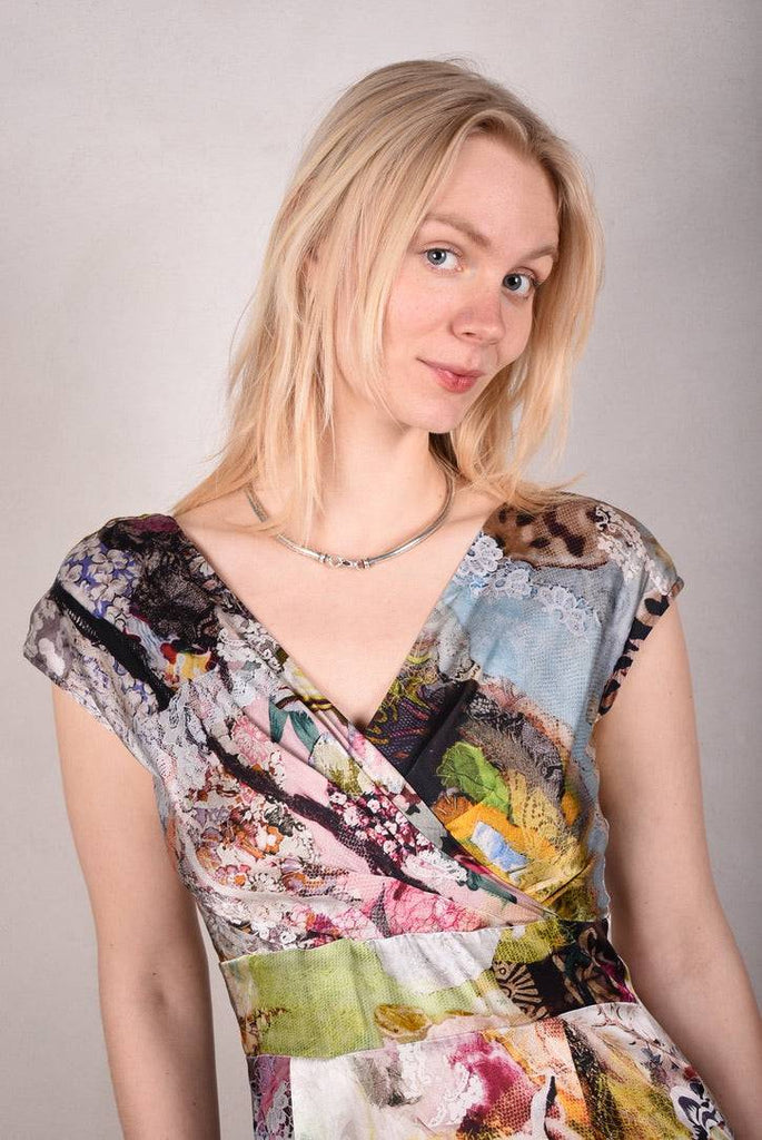 Magnifique. Maxi dress in Silk Stretch Satin, 95% silk, 5% elastan, "Val-de-Nulle" - Tone Barker Silk