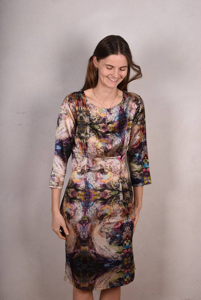Maudacity. The classic dress in stretch silk satin (Angel-Nulle) - Tone Barker Silk