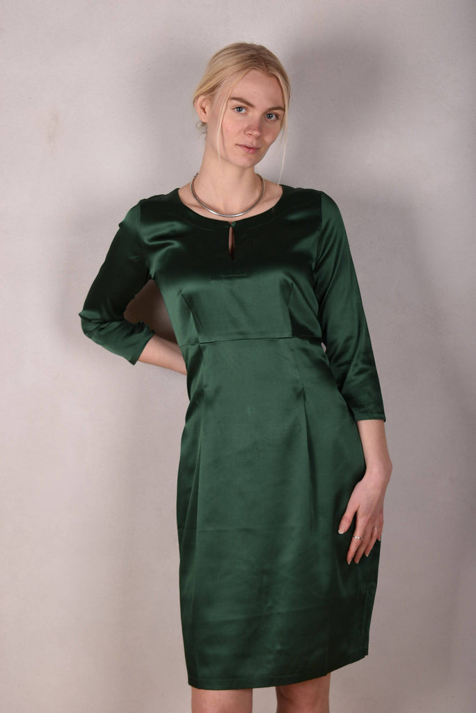 Maudacity. The classic dress in stretch silk satin (Forrest) - Tone Barker Silk
