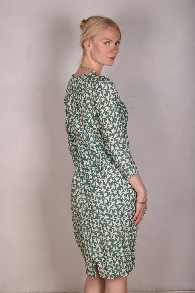 Maudacity. The classic dress in stretch silk satin (Green-bird) - Tone Barker Silk