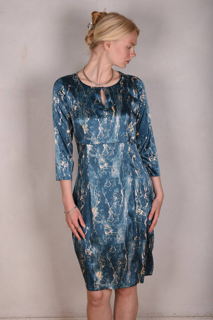 Maudacity. The classic dress in stretch silk satin (Marble-lite) - Tone Barker Silk
