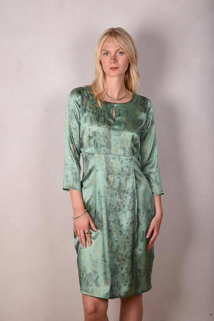 Maudacity. The classic dress in stretch silk satin (Sea-Mar) - Tone Barker Silk