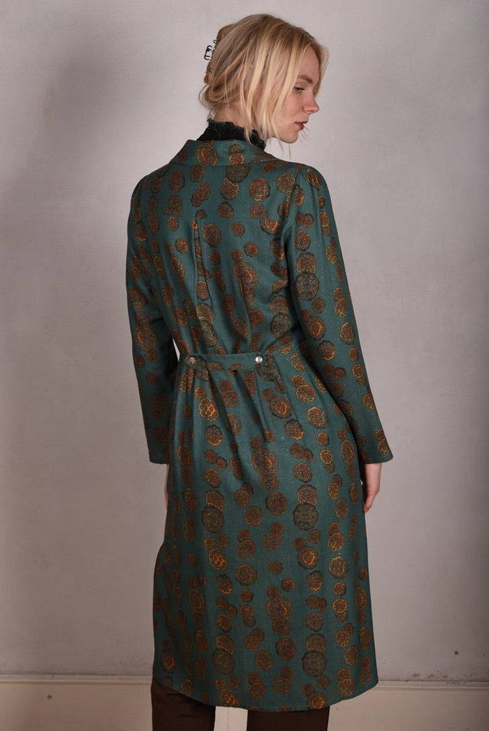 Nennie. Shirt dress in Noil silk/rayon mix. Print "Grotus" - Tone Barker Silk