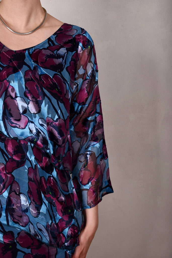 Nyn-Frida, The "magic" dress in layers, with 4/5 sleeves "Shady Poppies" - Tone Barker Silk