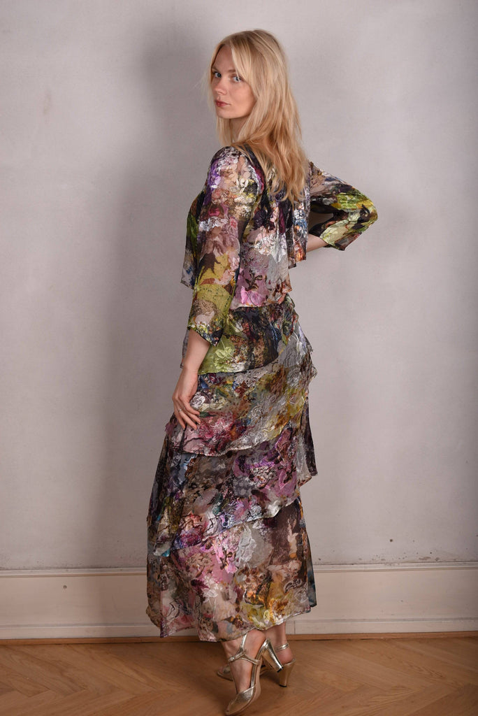 Nyn-Frida. The "magic" dress in layers, with 4/5 sleeves "Val-de-Nulle" - Tone Barker Silk