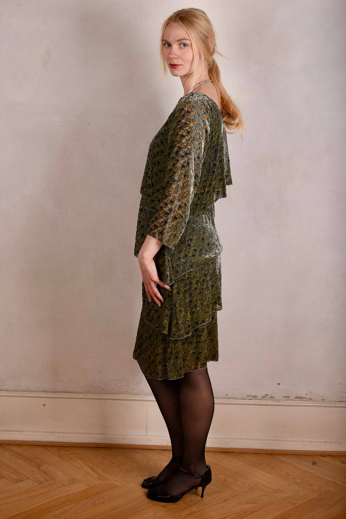 Nynne "the magic dress" in silk velvet devoré on stretch silk satin. "Star-velvet Green" - Tone Barker Silk