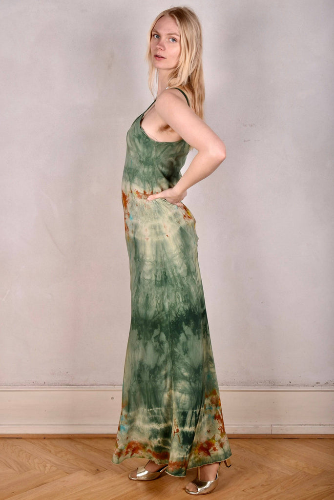 Pauline. Maxi dress in hand-dyed  Crepe de Chine 100% silk "Woody" - Tone Barker Silk