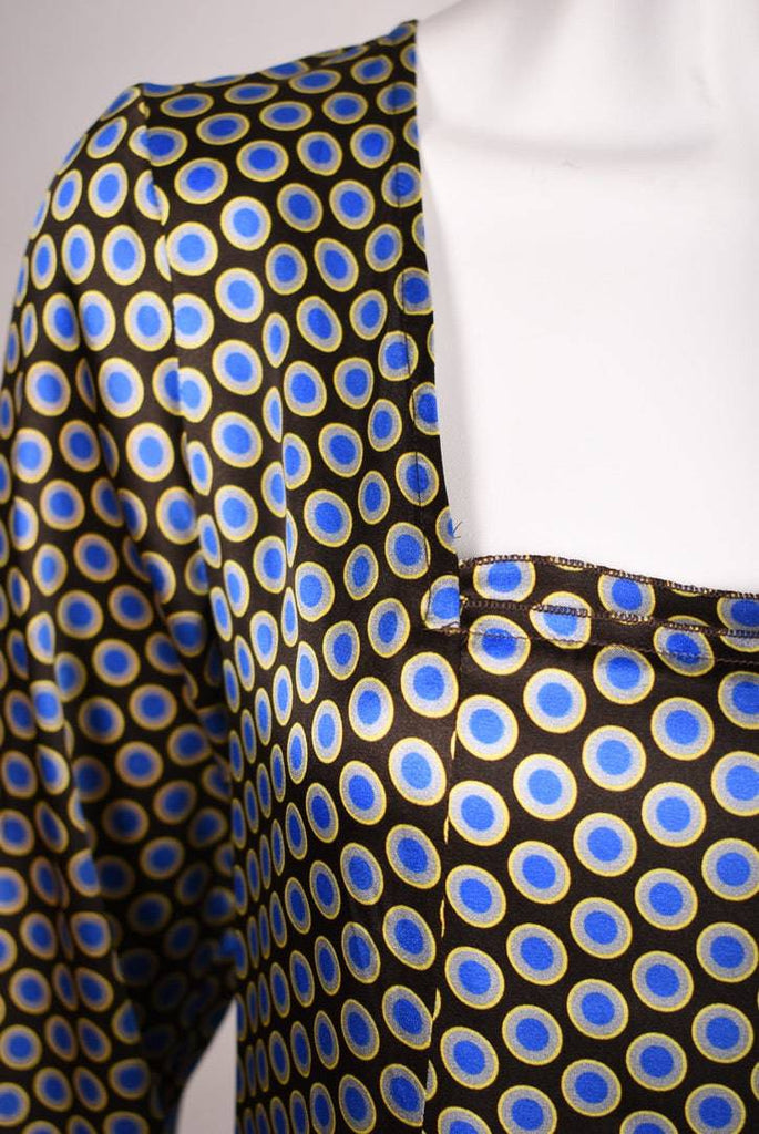 Pernille  Stretch silk dress w. 3/4 sleeves and square neckline "Dabludot" - Tone Barker Silk