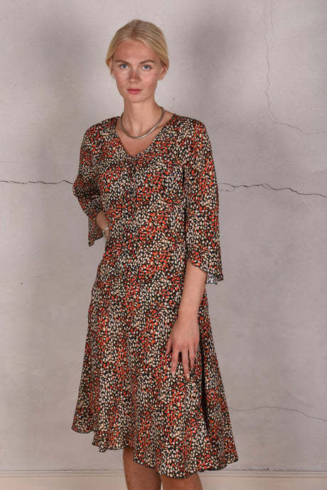 Phoebe. Dress in silk/viscose Crepe-de-Chine, bohemian style. "Bee drops" - Tone Barker Silk