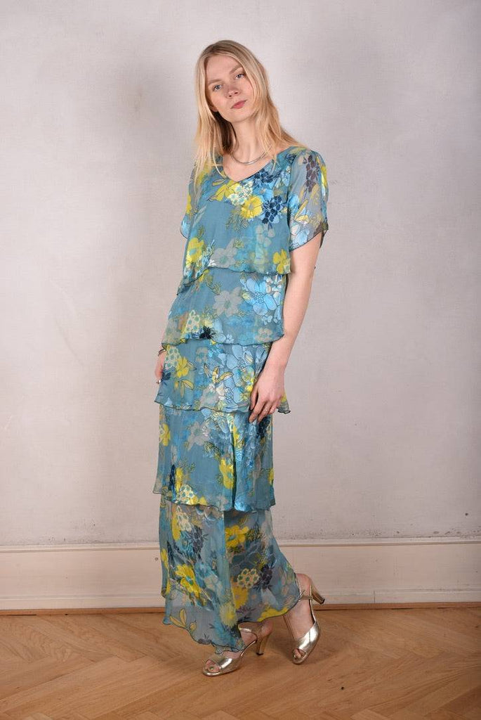 San-Frida The magic dress in spring/summer version. Print: "Springflowers" - Tone Barker Silk