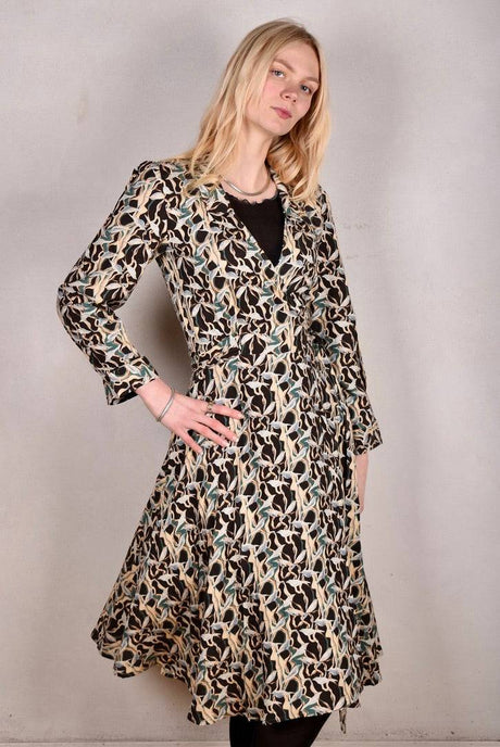 W-wrap. Wrap dress in Noil silk/rayon mix. 60%noil silk/40%viscose "Bird/Branch" - Tone Barker Silk