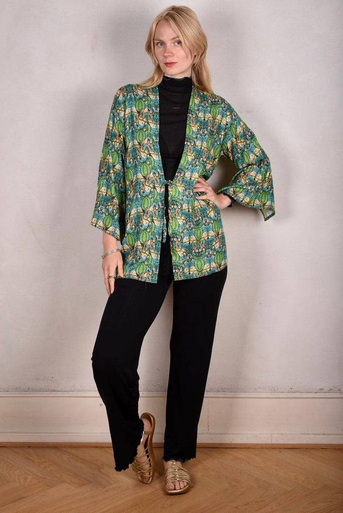 Kimonoil. Short Kimono-top in Noil silk/rayon mix 60%silk/40%viscose. Print "Nowlie" - Tone Barker Silk
