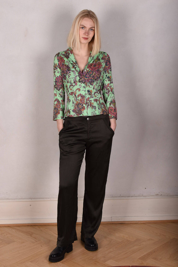 Sifty. Fitted Blouse/jacket in stretch crepe silk (Greensley) - Tone Barker Silk