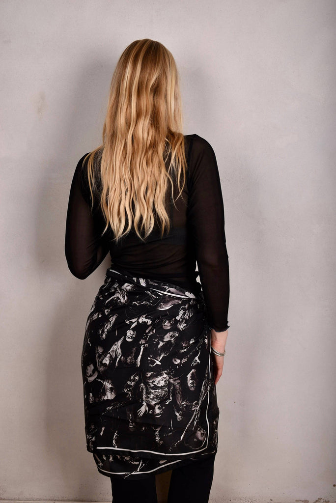 Artist Scarf. 100% Habotai Silk  70X200 cm. "Guernica" by Jens Raadal - Tone Barker Silk