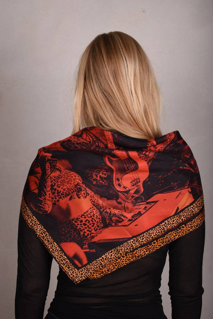 Artist Scarf in 100% Silk  70X70 cm. "The Darts" by Jens Raadal - Tone Barker Silk