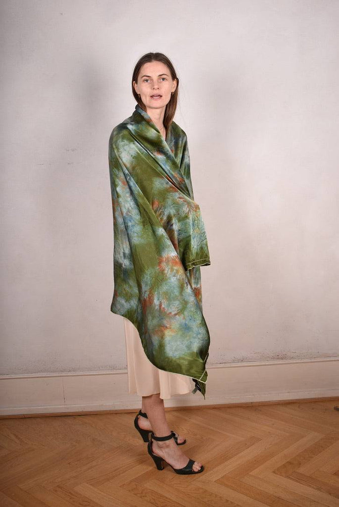 May-Em Tie-dye. A huge shawl/sarong/wrap made of 100% silk "green-nature" - Tone Barker Silk