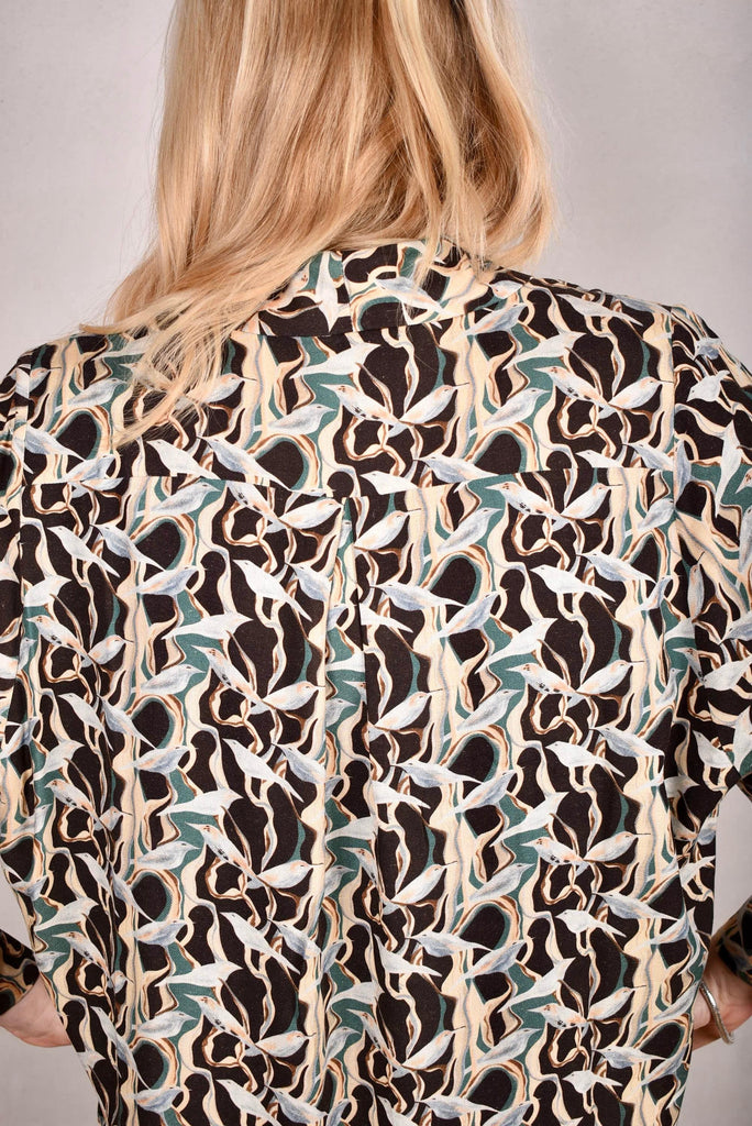 Cosey. Tunic top in Noil Silk/Rayon mix. Print "Bird/Branch" - Tone Barker Silk